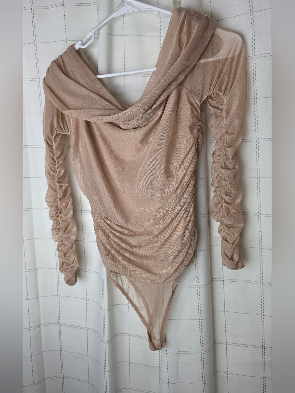 Fashion Nova Ruched Long Sleeve Bodysuit